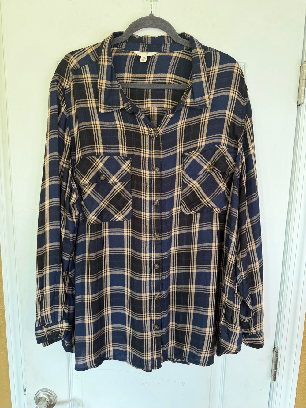 Terra & Sky Navy and Tan Plaid Button-Down Shirt. Size 4X